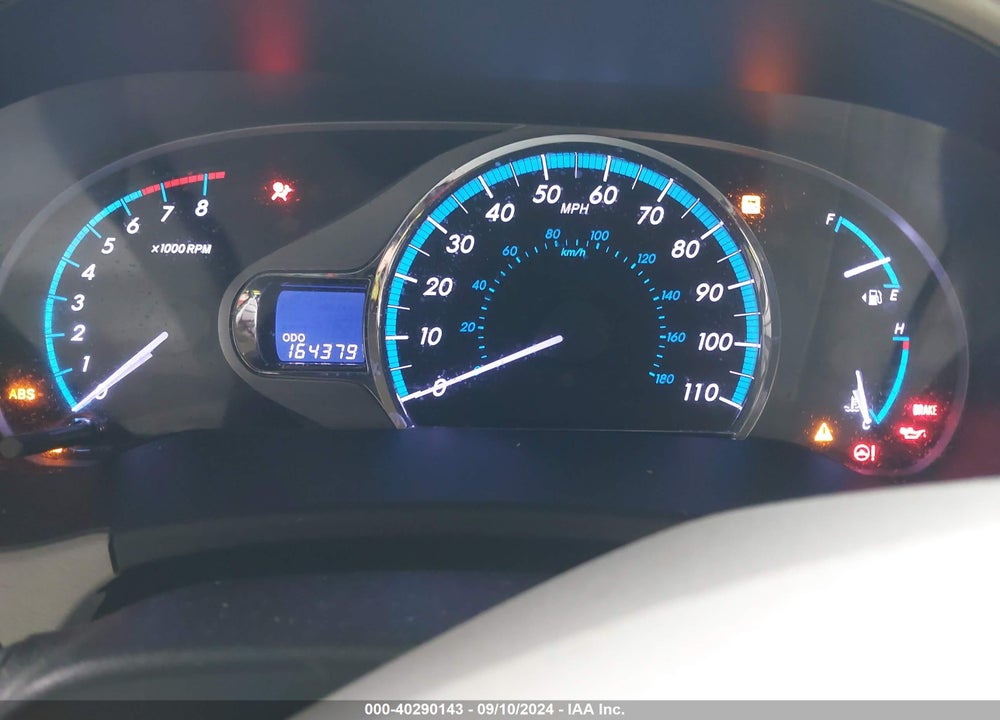 2014 TOYOTA SIENNA XLE V6 8 PASSENGER VIN: 5TDYK3DC4ES454128