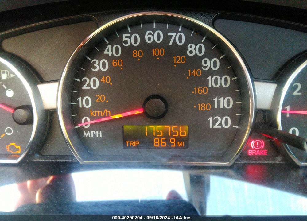 2007 SATURN ION 2 VIN: 1G8AJ55F77Z192187