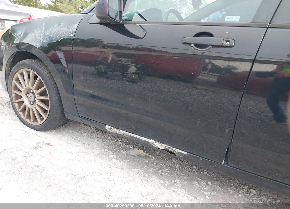 2010 FORD FOCUS SES VIN: 1FAHP3GN6AW251028