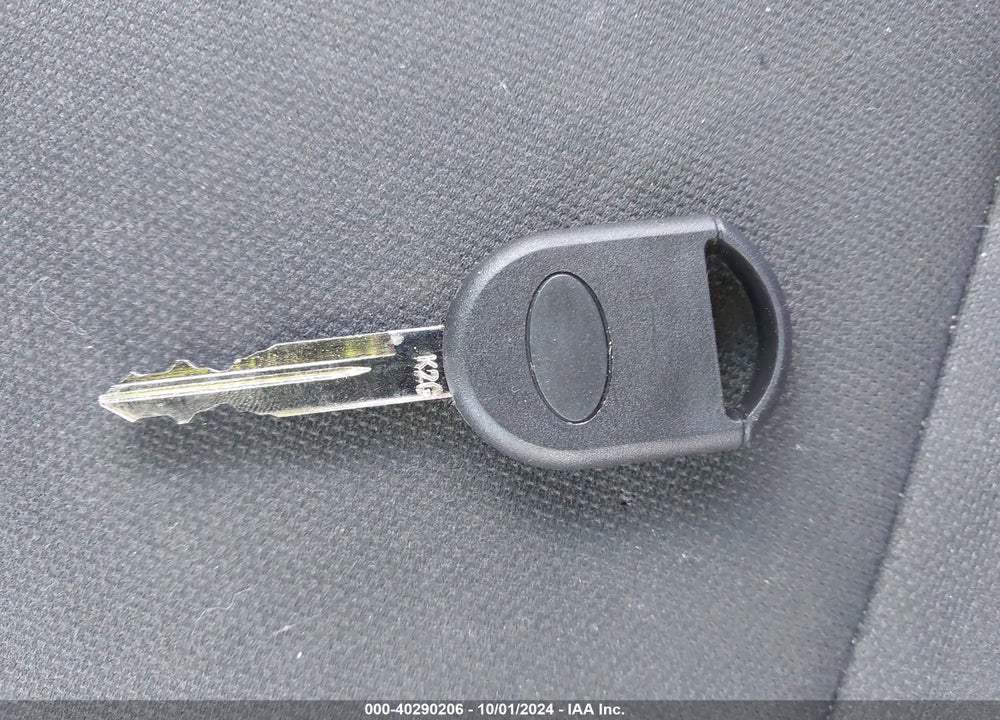 2010 FORD FOCUS SES VIN: 1FAHP3GN6AW251028