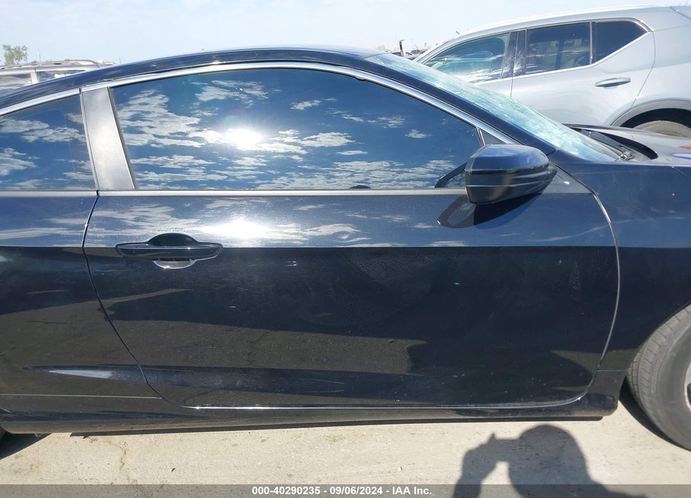 2018 HONDA CIVIC LX VIN: 2HGFC4B52JH303992