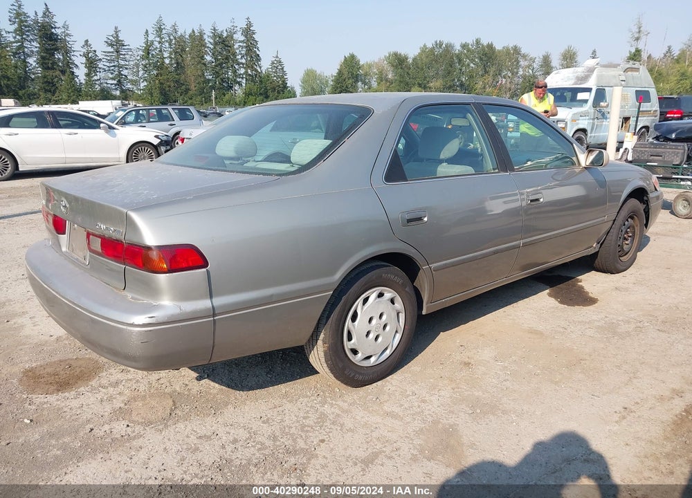 1998 TOYOTA CAMRY LE VIN: JT2BG22K7W0166726