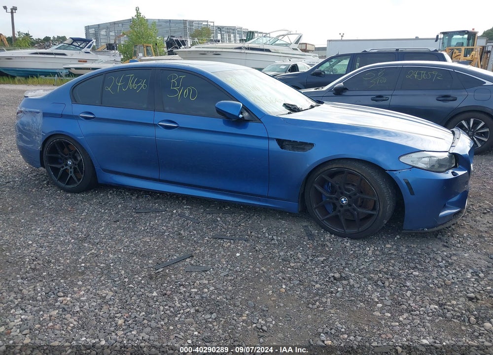 2013 BMW M5 VIN: WBSFV9C59DC773618