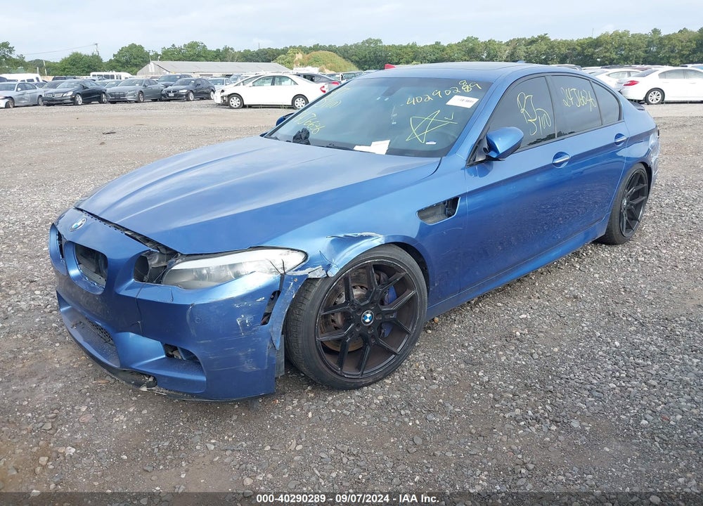 2013 BMW M5 VIN: WBSFV9C59DC773618