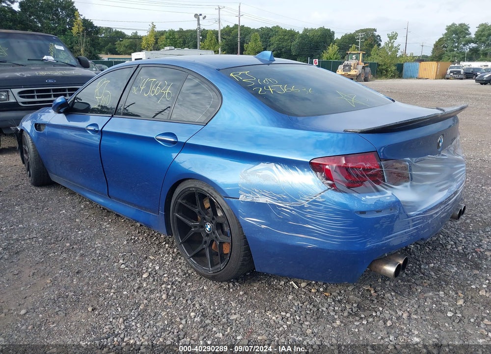 2013 BMW M5 VIN: WBSFV9C59DC773618