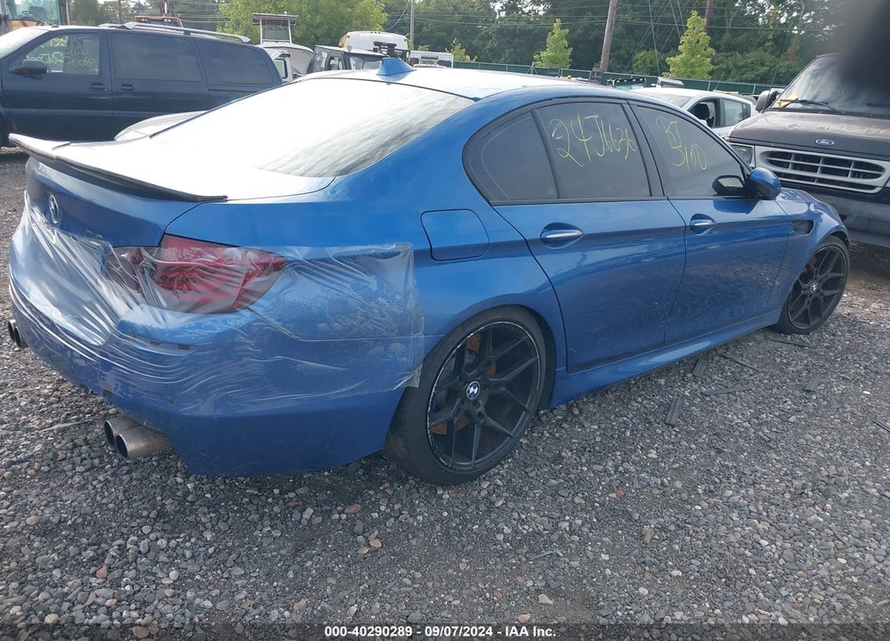 2013 BMW M5 VIN: WBSFV9C59DC773618