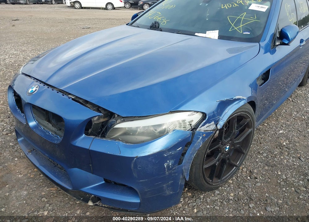 2013 BMW M5 VIN: WBSFV9C59DC773618