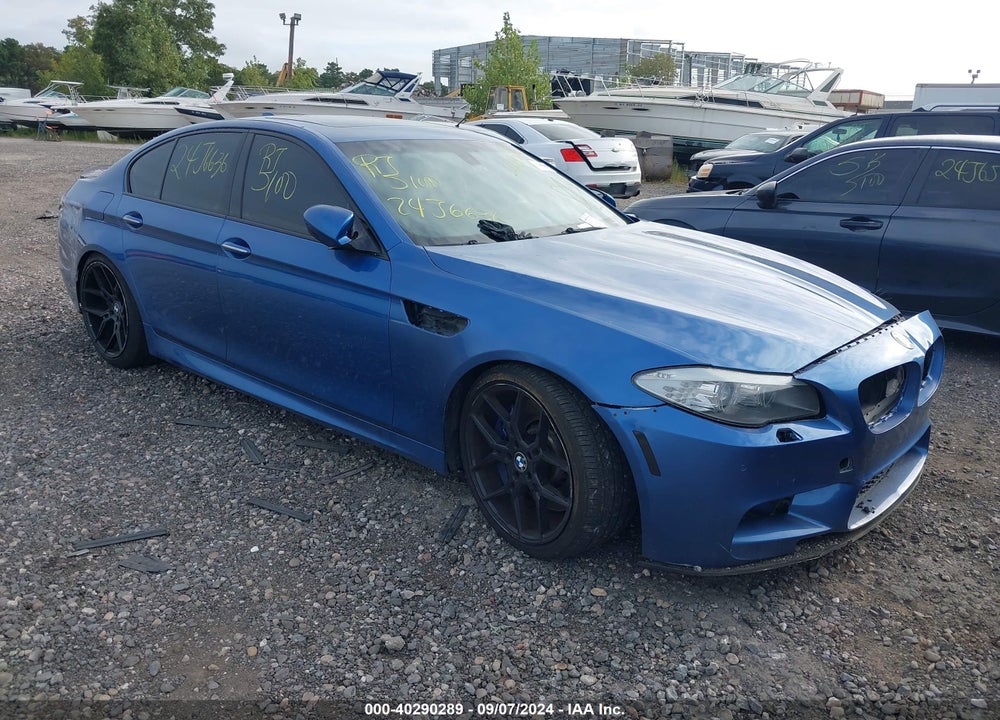 2013 BMW M5 VIN: WBSFV9C59DC773618