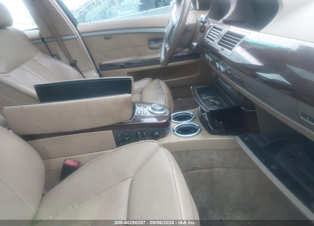 2008 BMW 750I VIN: WBAHL83578DT13631