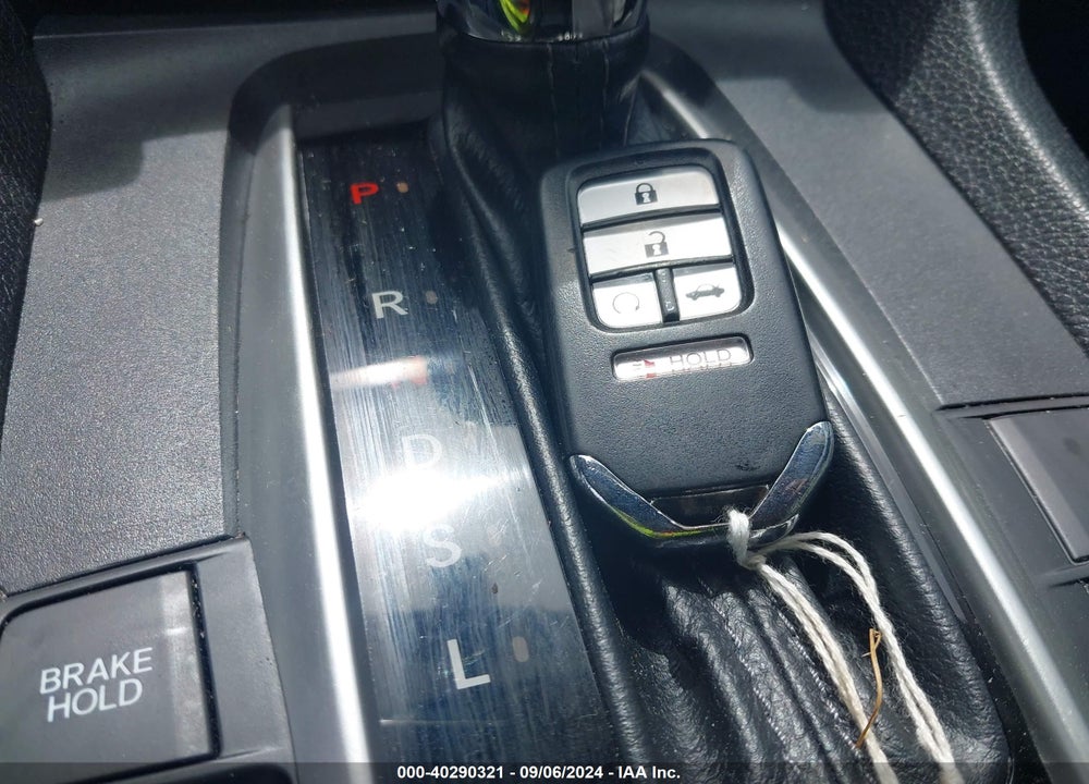 2018 HONDA CIVIC EX-L VIN: JHMFC1F72JX043094