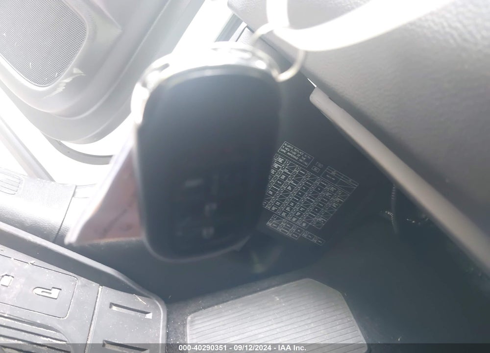 2023 HONDA PILOT 2WD TOURING VIN: 5FNYG2H76PB014203