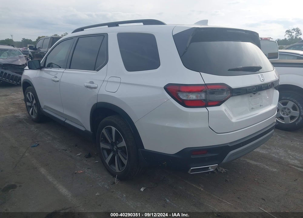 2023 HONDA PILOT 2WD TOURING VIN: 5FNYG2H76PB014203