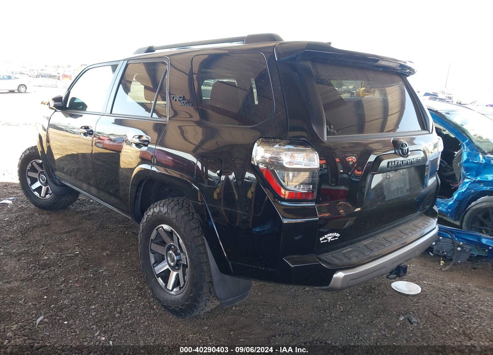 2020 TOYOTA 4RUNNER TRD OFF ROAD PREMIUM VIN: JTEBU5JR3L5825721