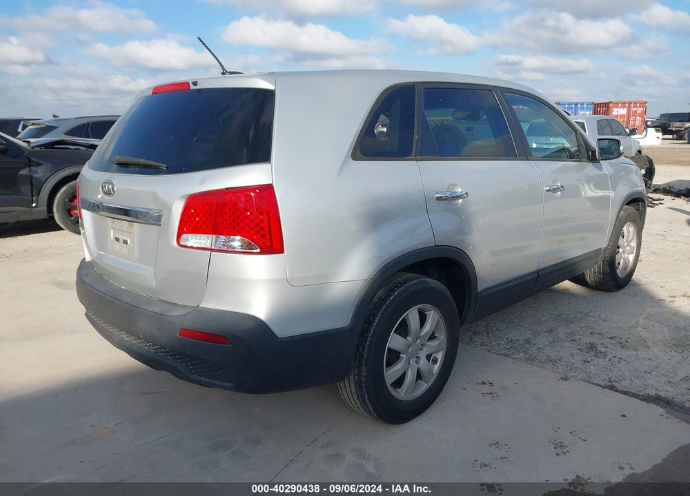 2012 KIA SORENTO LX VIN: 5XYKT3A1XCG234167