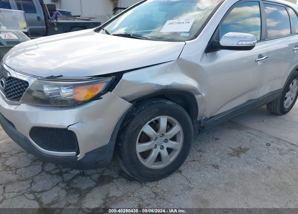 2012 KIA SORENTO LX VIN: 5XYKT3A1XCG234167