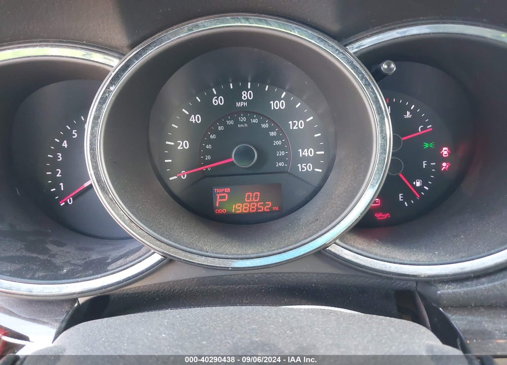 2012 KIA SORENTO LX VIN: 5XYKT3A1XCG234167