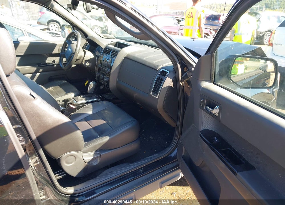 2010 FORD ESCAPE LIMITED VIN: 1FMCU9E7XAKD38308