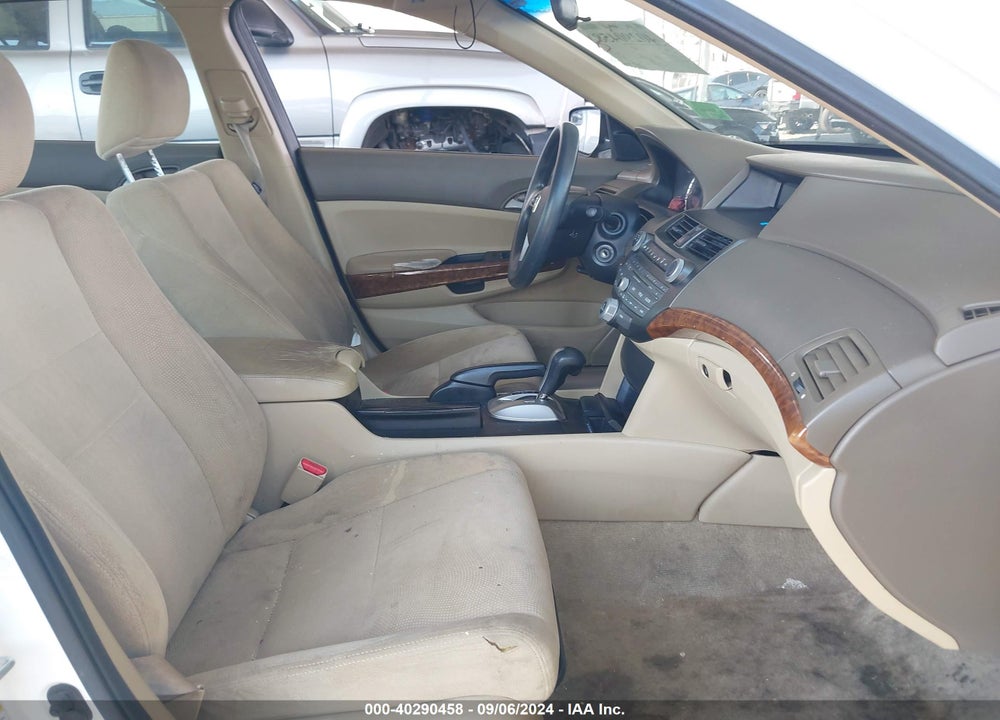 2010 HONDA ACCORD 2.4 EX VIN: 1HGCP2F72AA169703