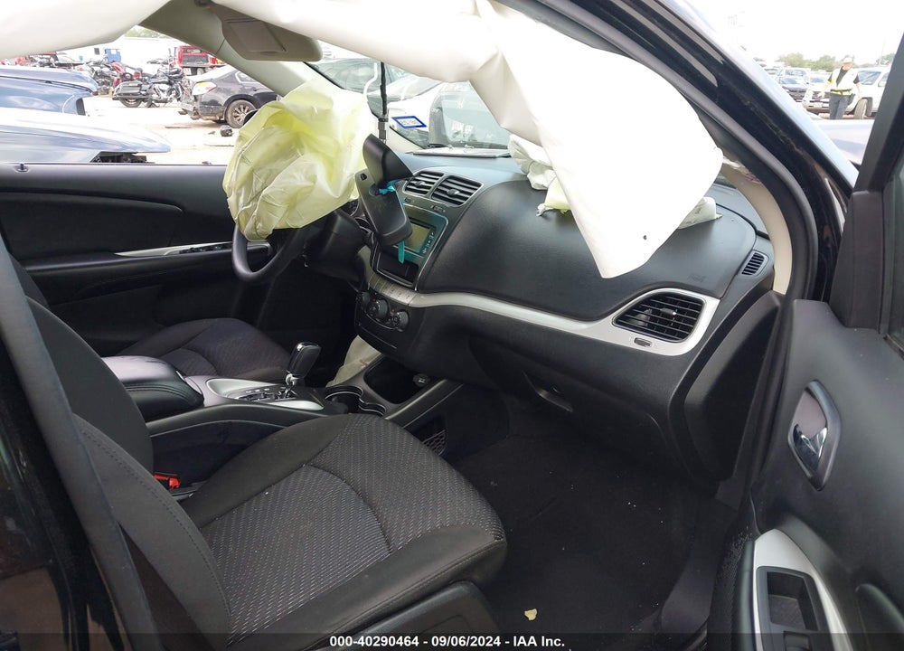 2019 DODGE JOURNEY SE VIN: 3C4PDCBB0KT803951