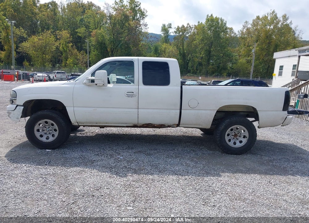 1999 GMC SIERRA 1500 SLE VIN: 2GTEK19T8X1528189