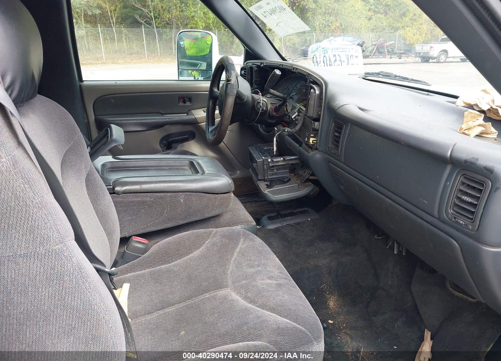 1999 GMC SIERRA 1500 SLE VIN: 2GTEK19T8X1528189