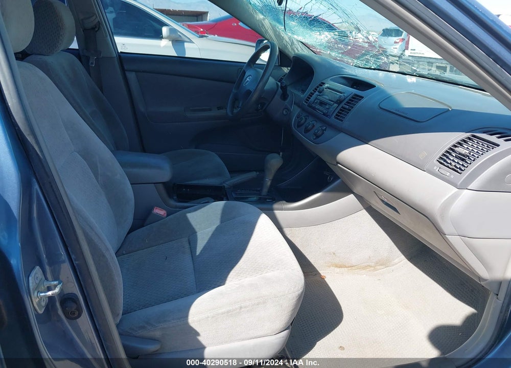 2004 TOYOTA CAMRY LE VIN: 4T1BE32K04U890570