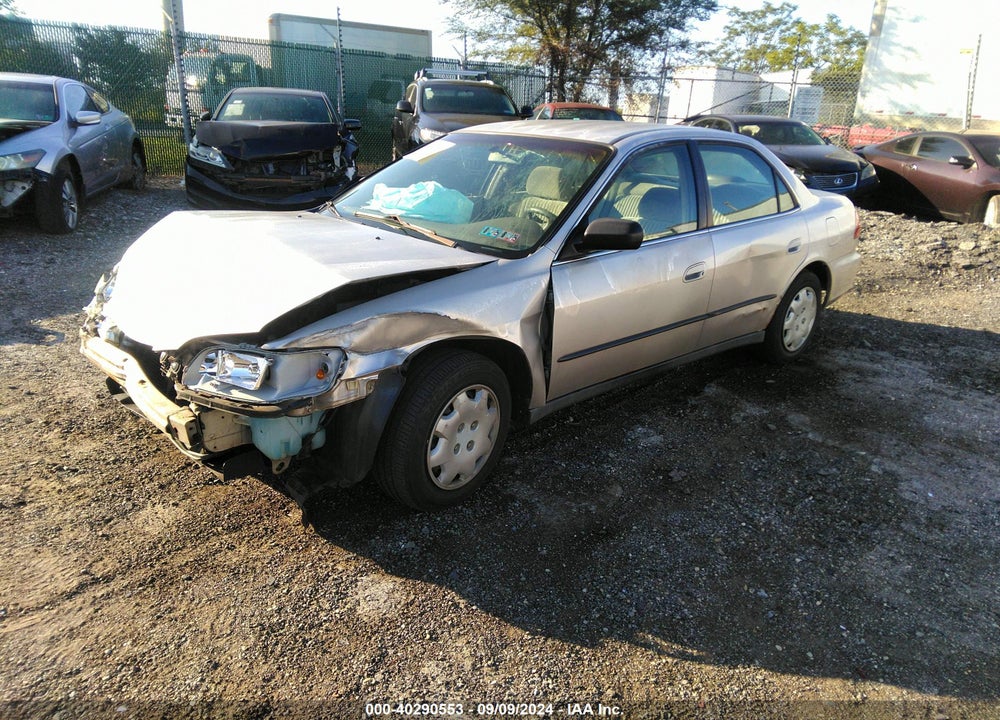 1998 HONDA ACCORD LX VIN: 1HGCG5646WA158055