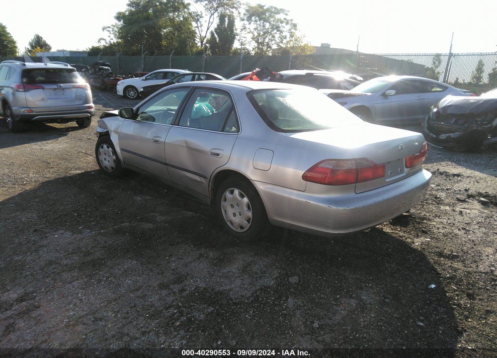 1998 HONDA ACCORD LX VIN: 1HGCG5646WA158055