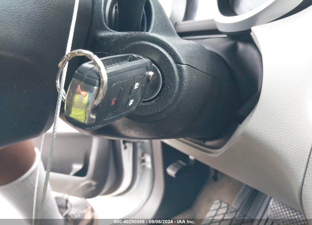 2011 CHEVROLET EQUINOX LS VIN: 2GNALBEC5B1284413