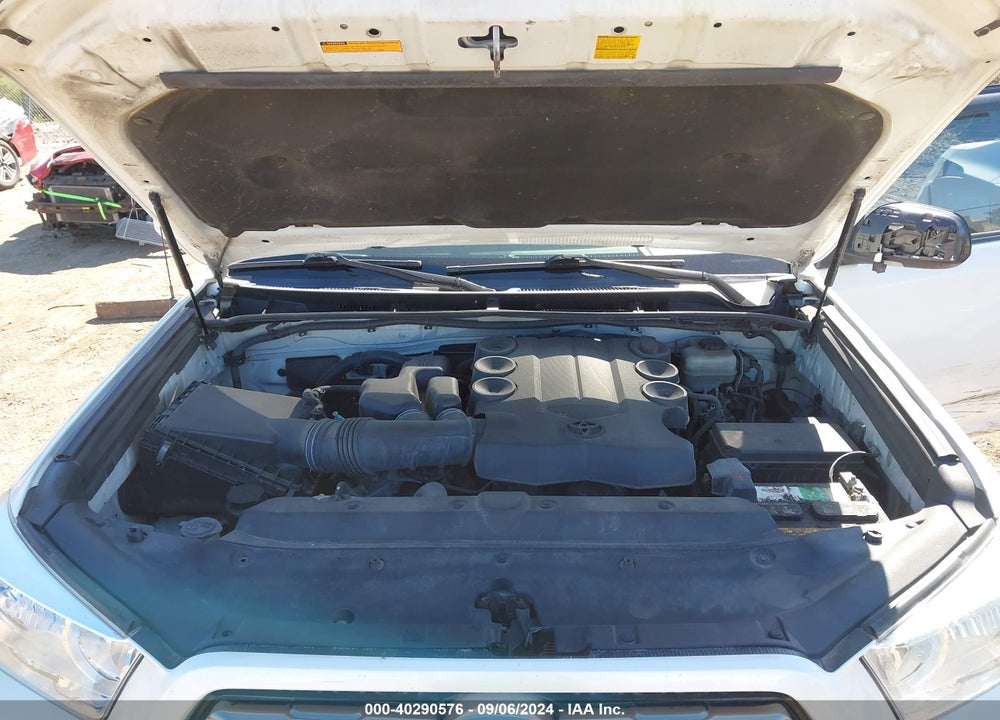 2010 TOYOTA 4RUNNER LIMITED V6 VIN: JTEBU5JR4A5011493