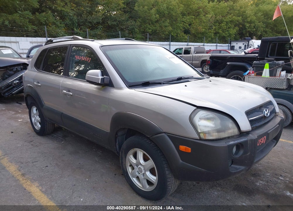 2005 HYUNDAI TUCSON GLS/LX VIN: KM8JN72D75U107038