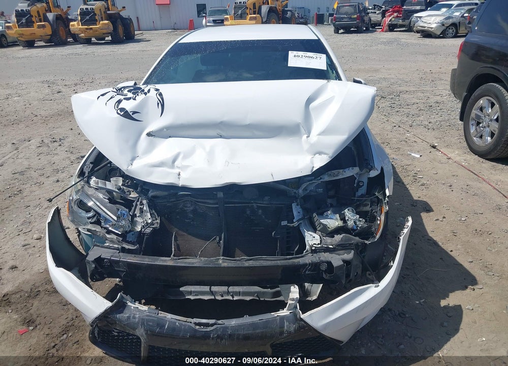 2015 TOYOTA CAMRY SE VIN: 4T1BF1FK8FU110233