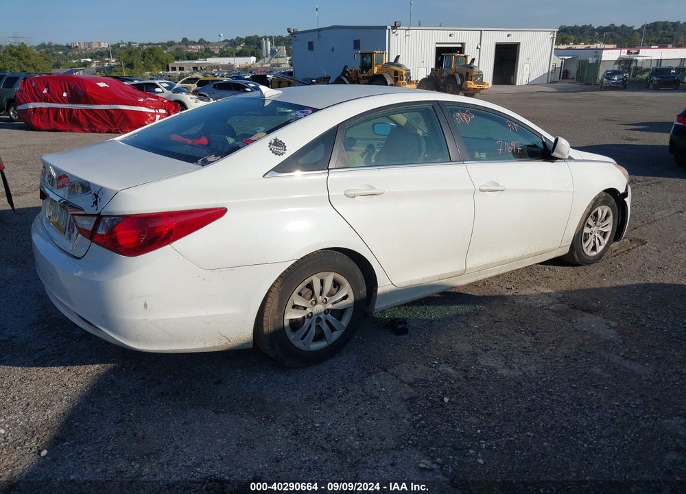 2011 HYUNDAI SONATA GLS VIN: 5NPEB4AC5BH182669
