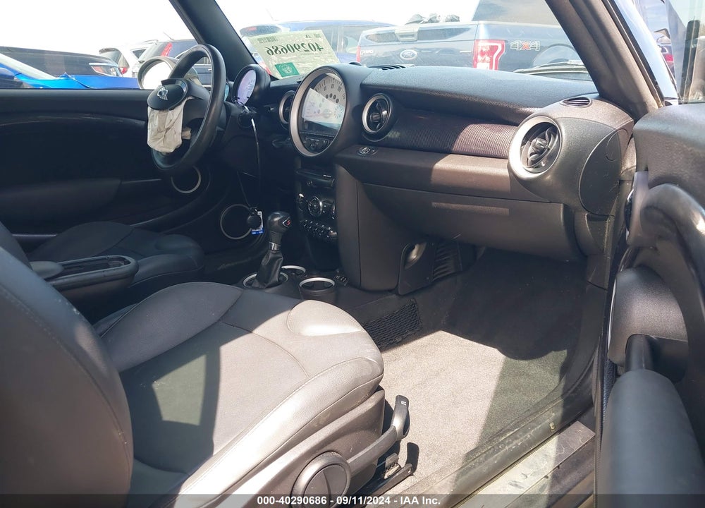 2014 MINI CONVERTIBLE COOPER S VIN: WMWZP3C50ET706951