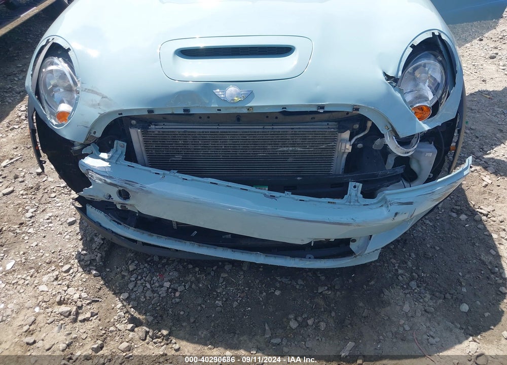 2014 MINI CONVERTIBLE COOPER S VIN: WMWZP3C50ET706951