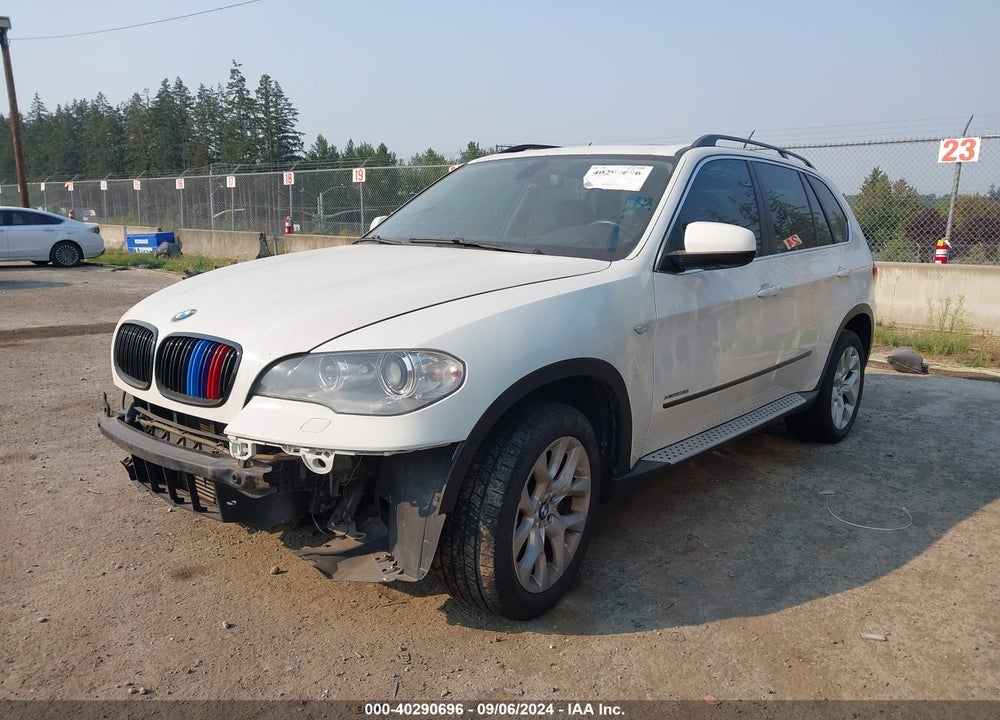 2013 BMW X5 XDRIVE35I/XDRIVE35I PREMIUM/XDRIVE35I SPORT ACTIVITY VIN: 5UXZV4C57D0E02497