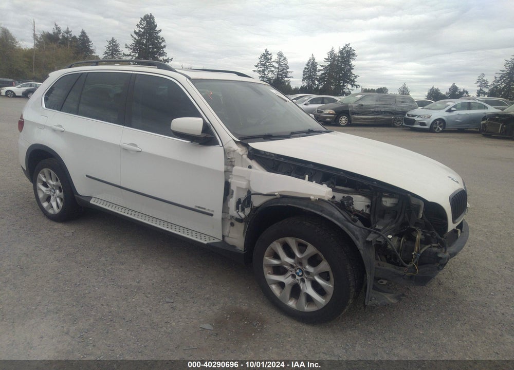 2013 BMW X5 XDRIVE35I/XDRIVE35I PREMIUM/XDRIVE35I SPORT ACTIVITY VIN: 5UXZV4C57D0E02497