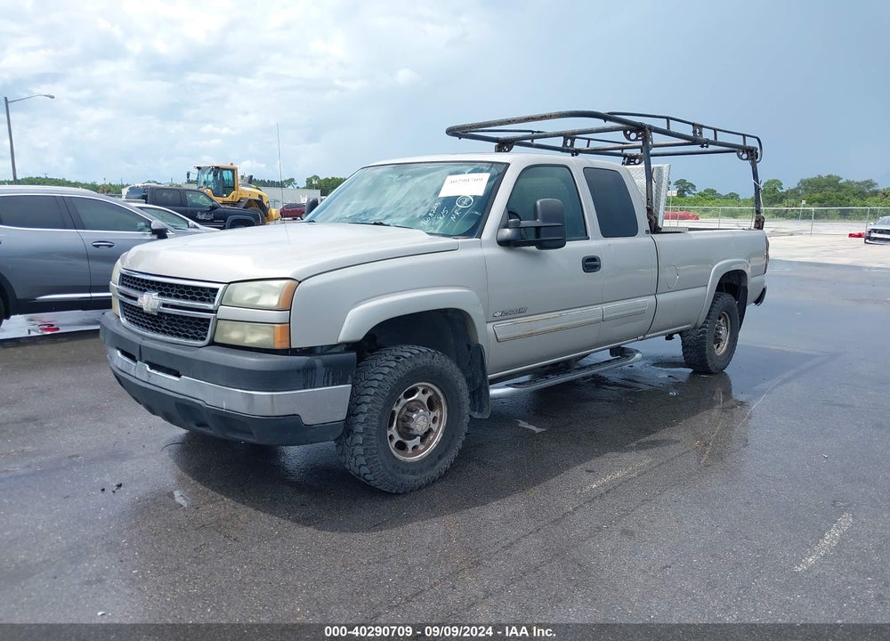 2006 CHEVROLET SILVERADO 2500HD LT1 VIN: 1GCHC29U36E168223