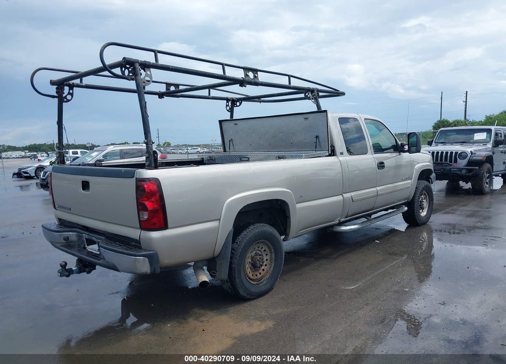2006 CHEVROLET SILVERADO 2500HD LT1 VIN: 1GCHC29U36E168223