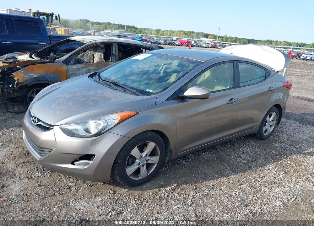 2013 HYUNDAI ELANTRA GLS VIN: 5NPDH4AE2DH189108