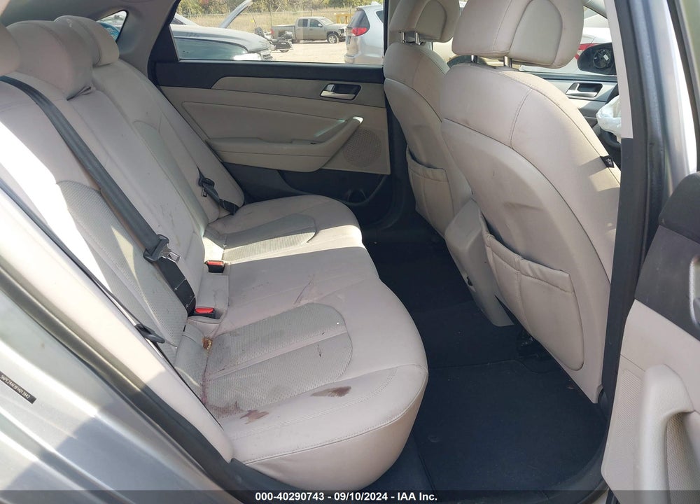 2015 HYUNDAI SONATA SE VIN: 5NPE24AF8FH013942