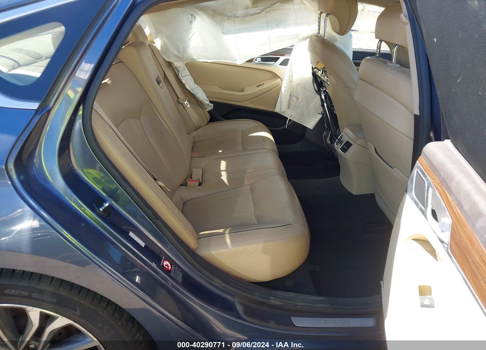 2016 HYUNDAI GENESIS 3.8 VIN: KMHGN4JE8GU116868