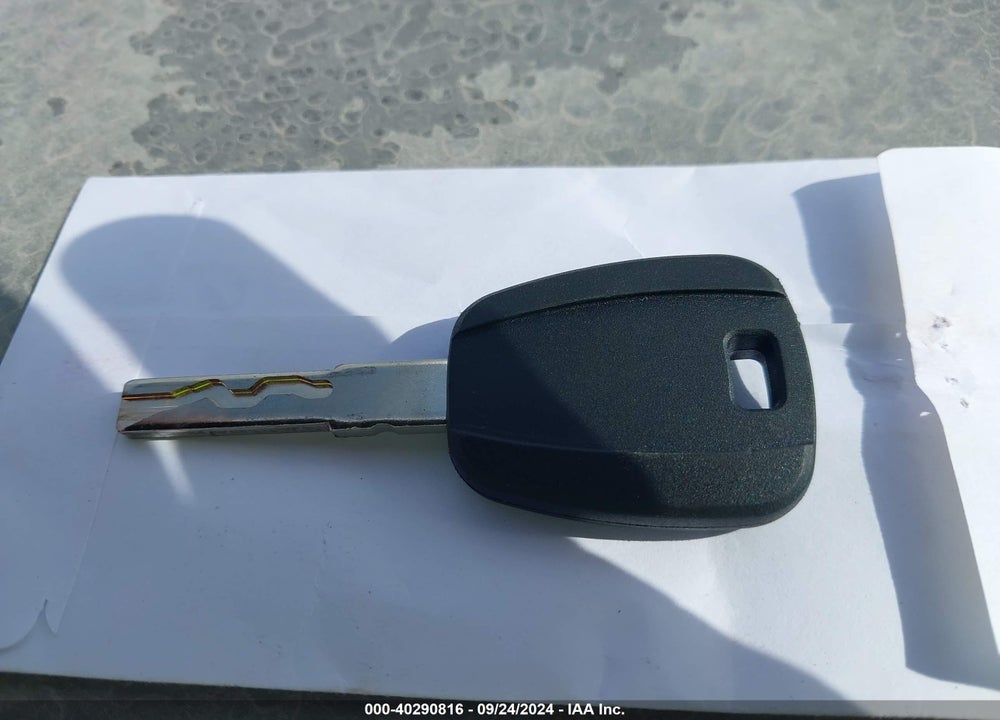 2013 FIAT 500 LOUNGE VIN: 3C3CFFCR8DT561407