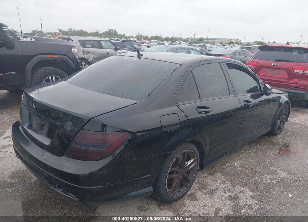 2013 MERCEDES-BENZ C 250 LUXURY/SPORT VIN: WDDGF4HB6DA796317