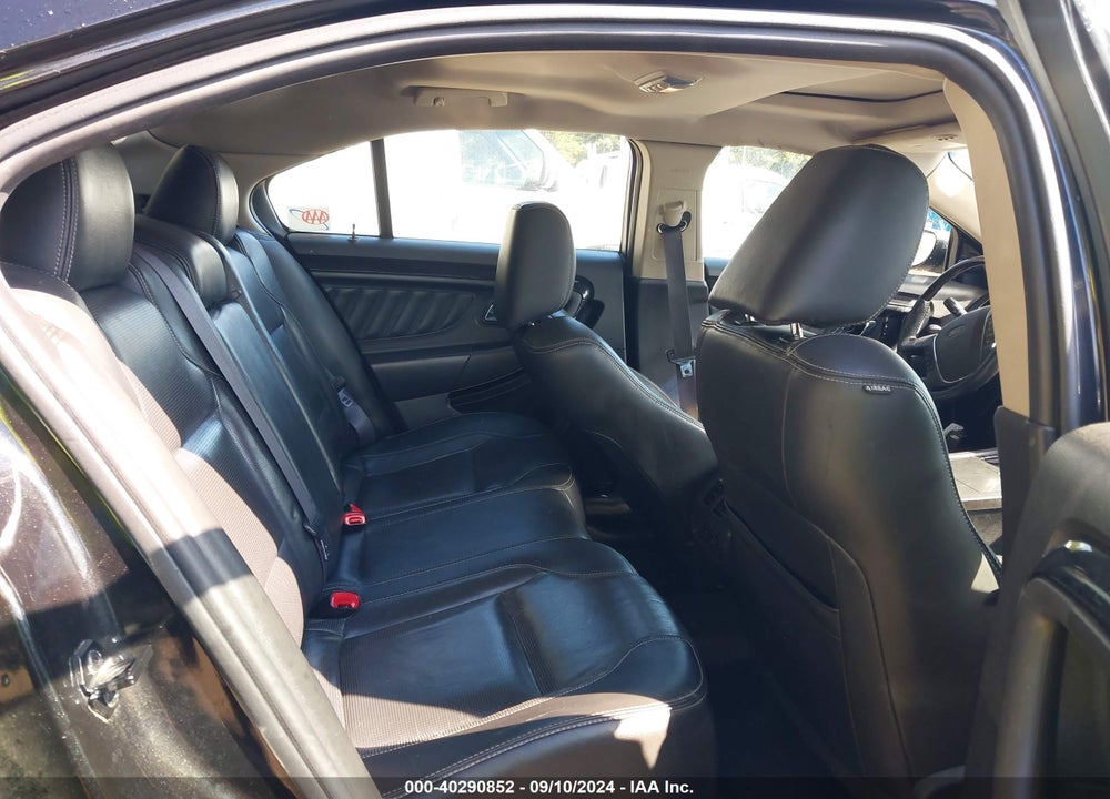 2010 FORD TAURUS LIMITED VIN: 1FAHP2FW0AG108879