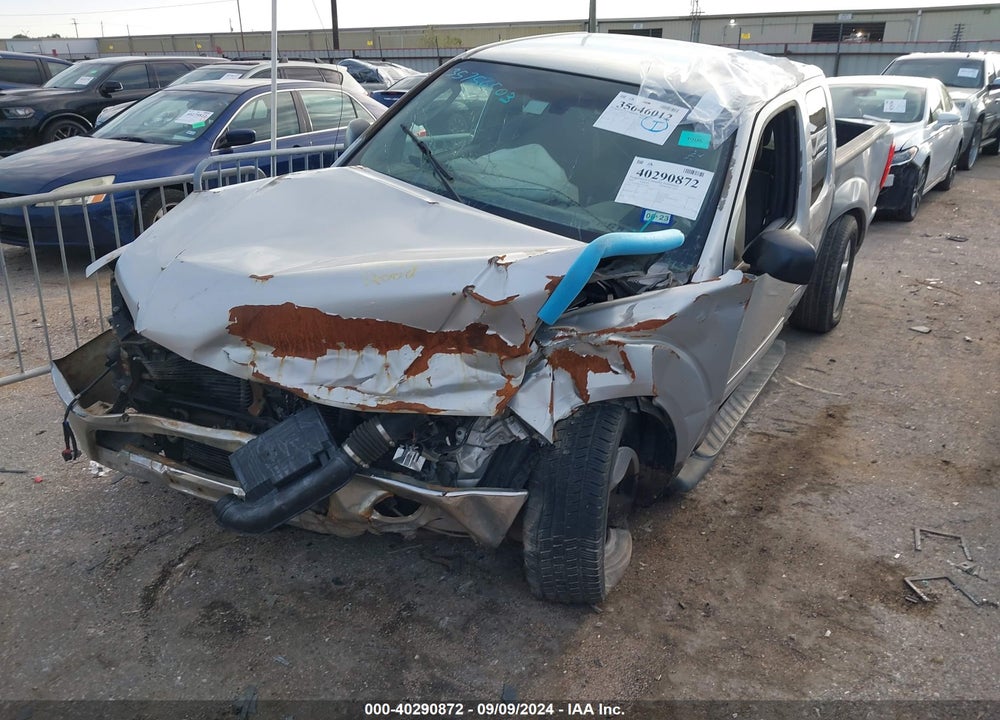 2005 NISSAN FRONTIER LE VIN: 1N6AD06U55C413800