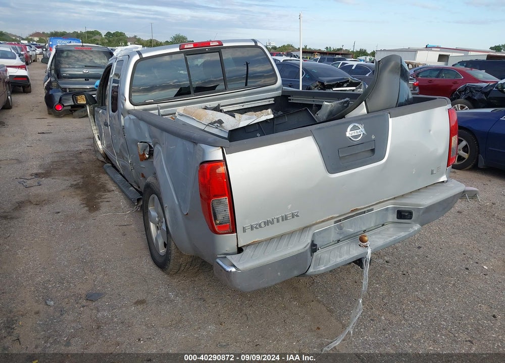 2005 NISSAN FRONTIER LE VIN: 1N6AD06U55C413800