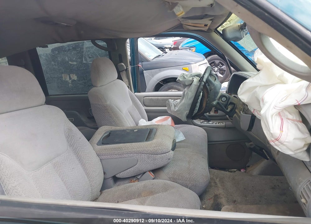 1997 CHEVROLET TAHOE LS VIN: 1GNEK13R2VJ433716