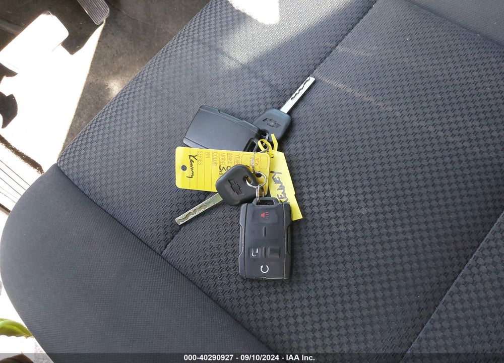 2018 CHEVROLET SILVERADO 1500 2LT VIN: 3GCUKRECXJG145658