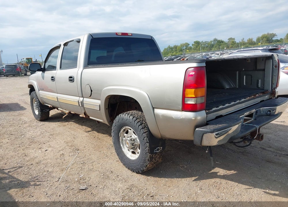 2002 CHEVROLET SILVERADO 2500HD LS VIN: 1GCHK23U22F240917